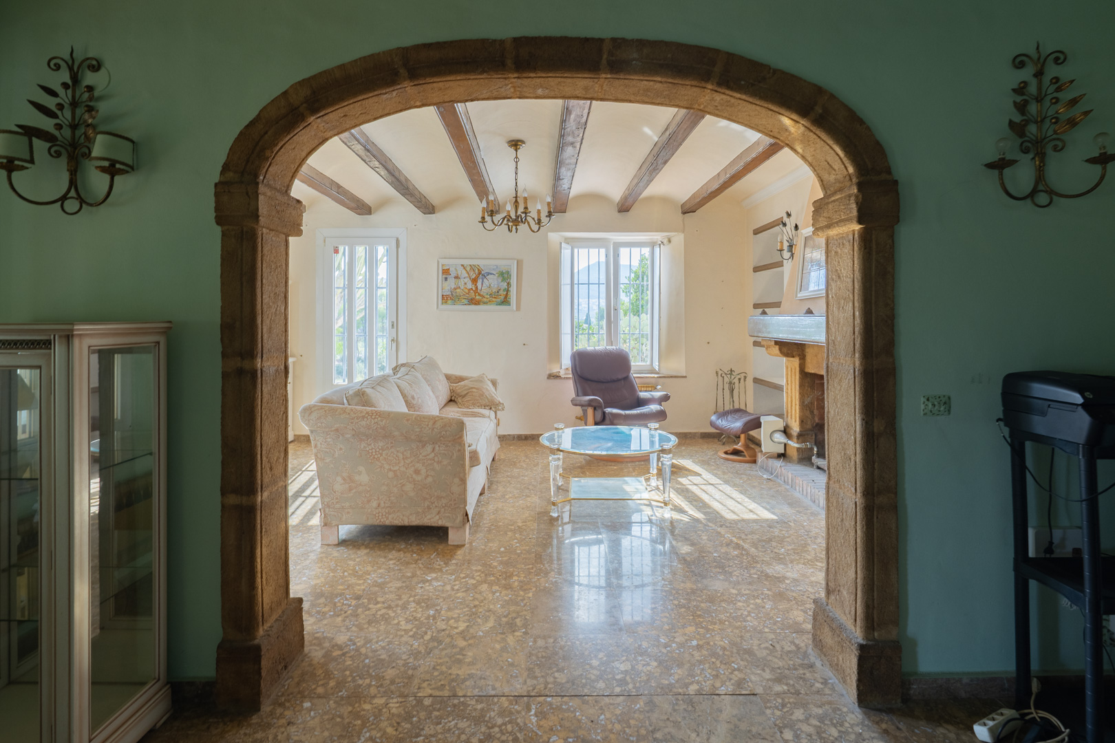 Beautiful Traditional Villa on a Large Plot in La Lluca, Jávea