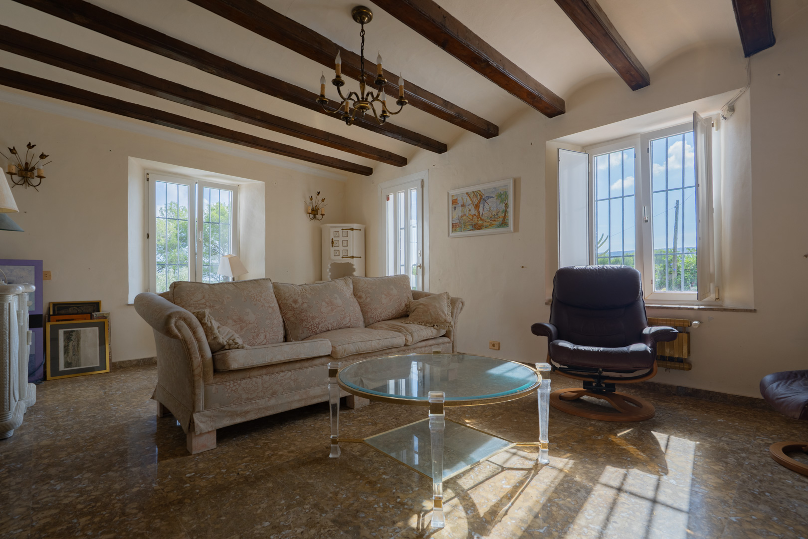 Beautiful Traditional Villa on a Large Plot in La Lluca, Jávea
