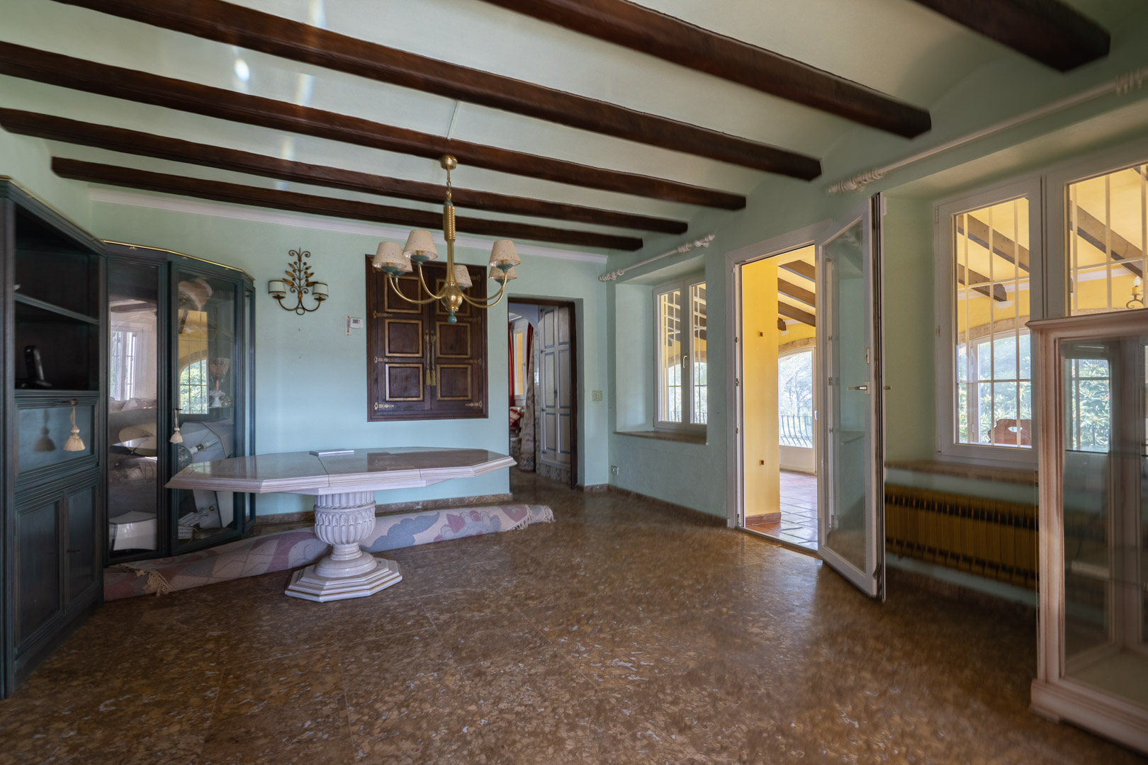 Beautiful Traditional Villa on a Large Plot in La Lluca, Jávea