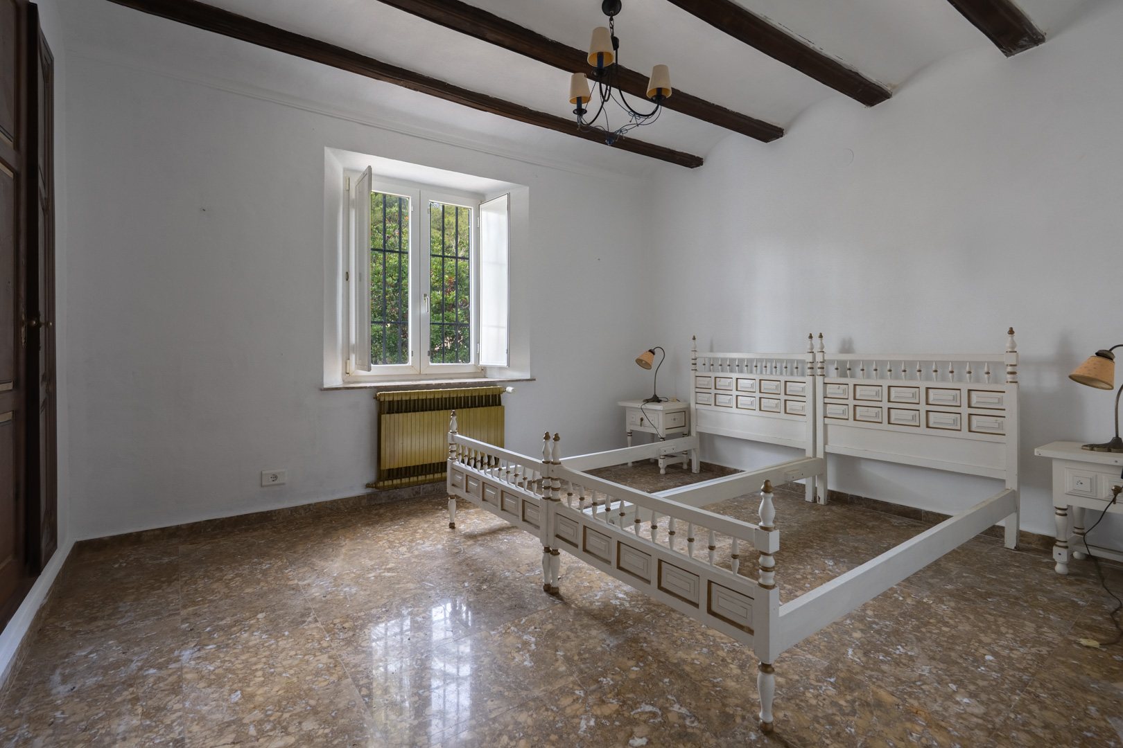 Beautiful Traditional Villa on a Large Plot in La Lluca, Jávea