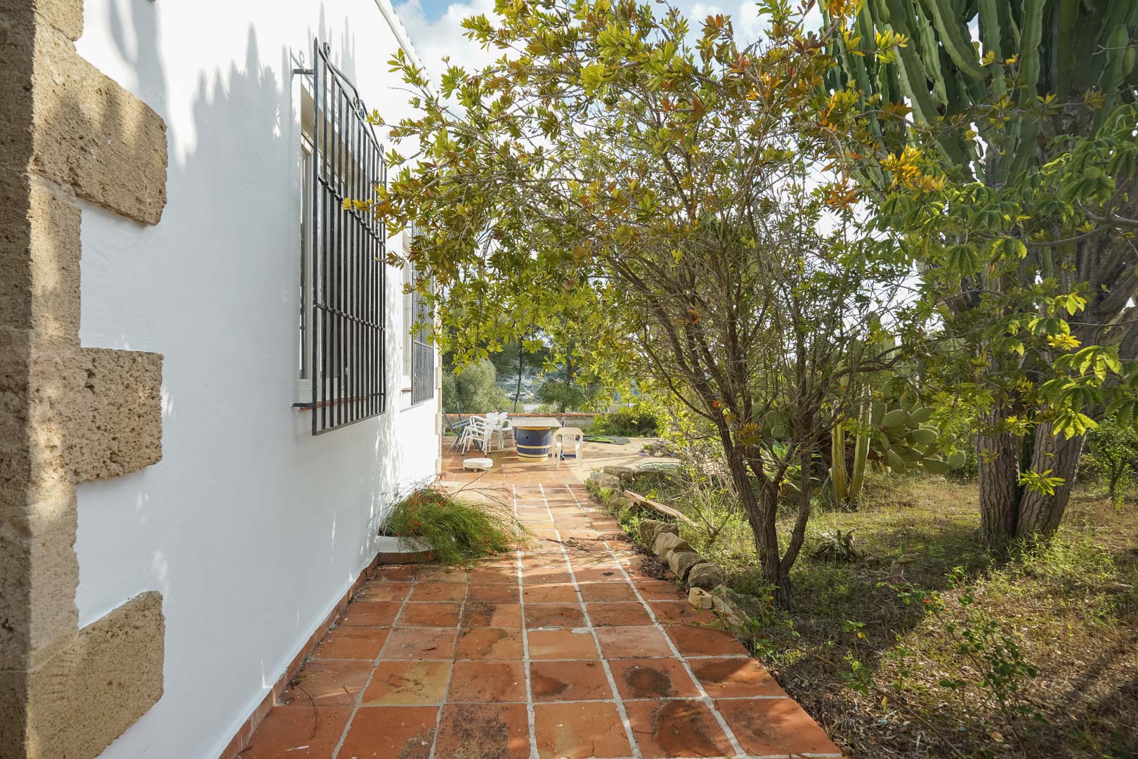 Beautiful Traditional Villa on a Large Plot in La Lluca, Jávea