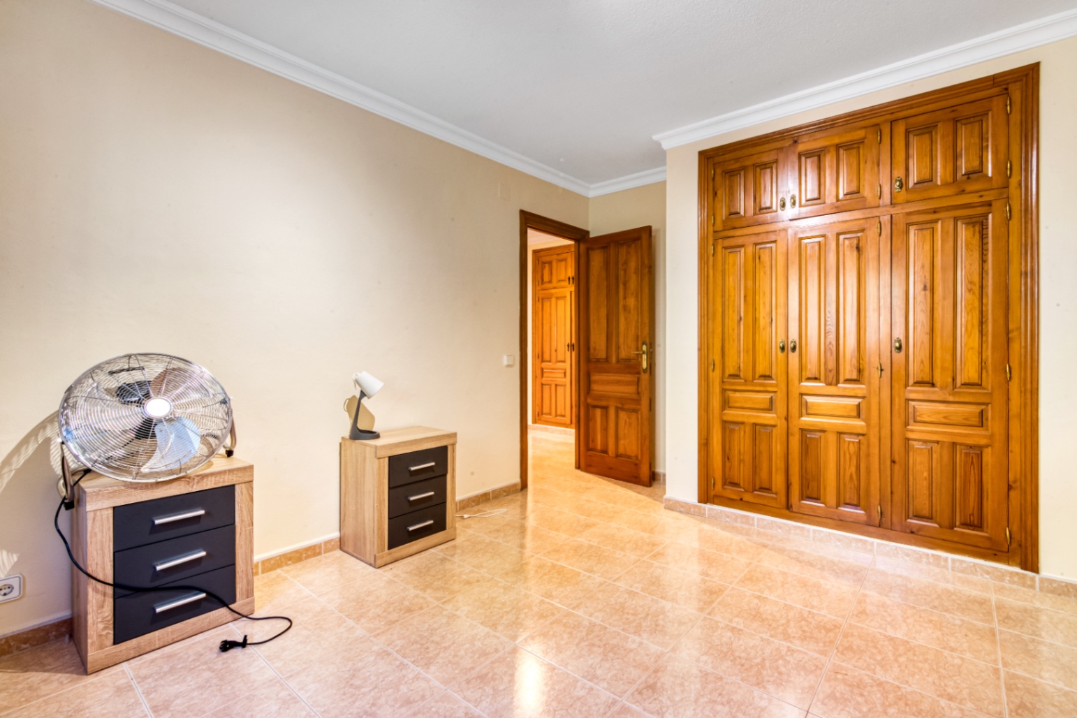 Charming Mediterranean villa with 4 bedrooms for sale in Jávea - Close to beaches and restaurants