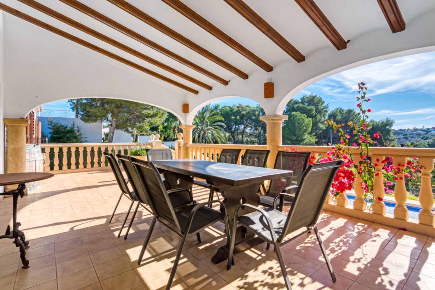 Charming Mediterranean villa with 4 bedrooms for sale in Jávea - Close to beaches and restaurants