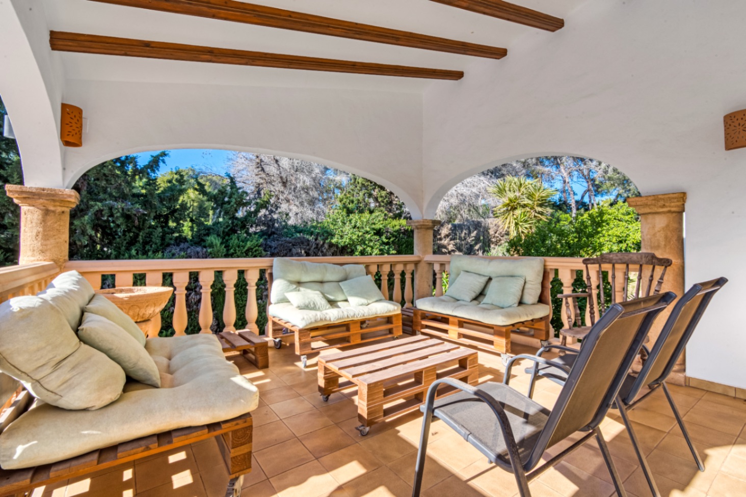 Charming Mediterranean villa with 4 bedrooms for sale in Jávea - Close to beaches and restaurants