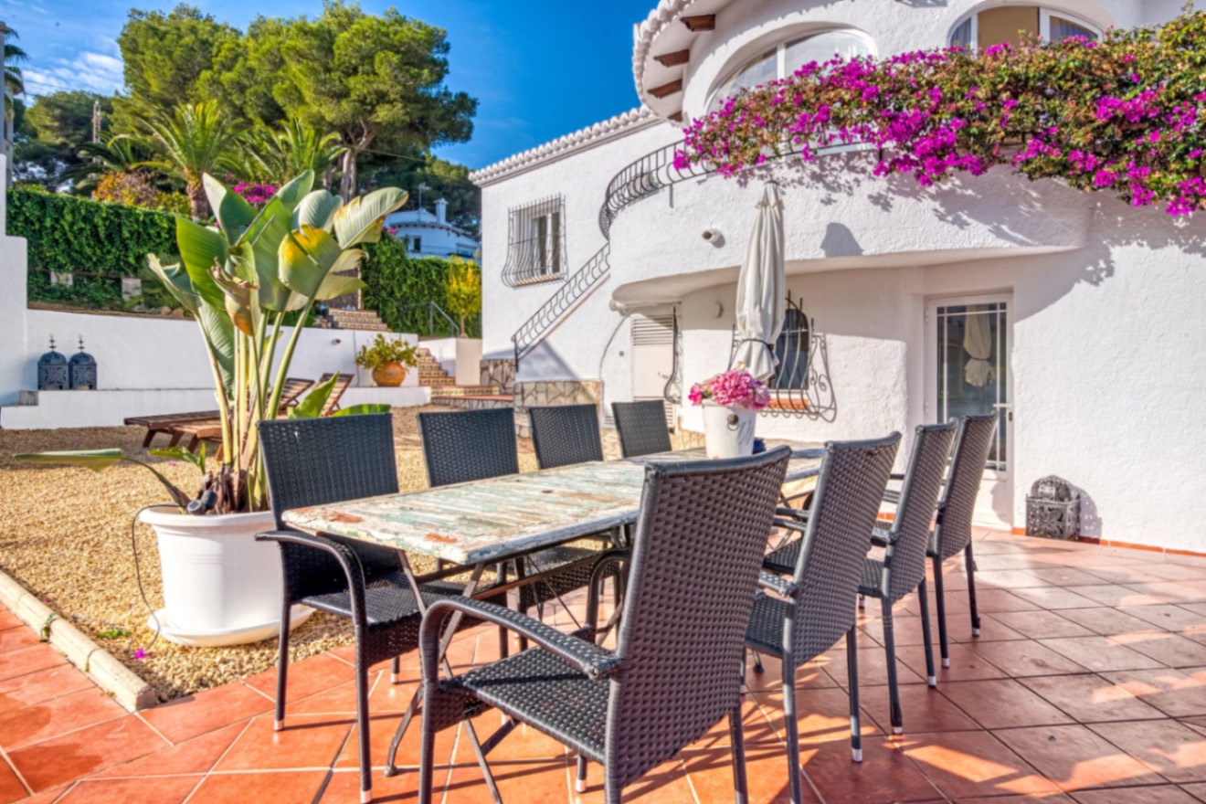 Charming 4 bed villa with sea views for sale in Javea Tosalet Entre Pinos