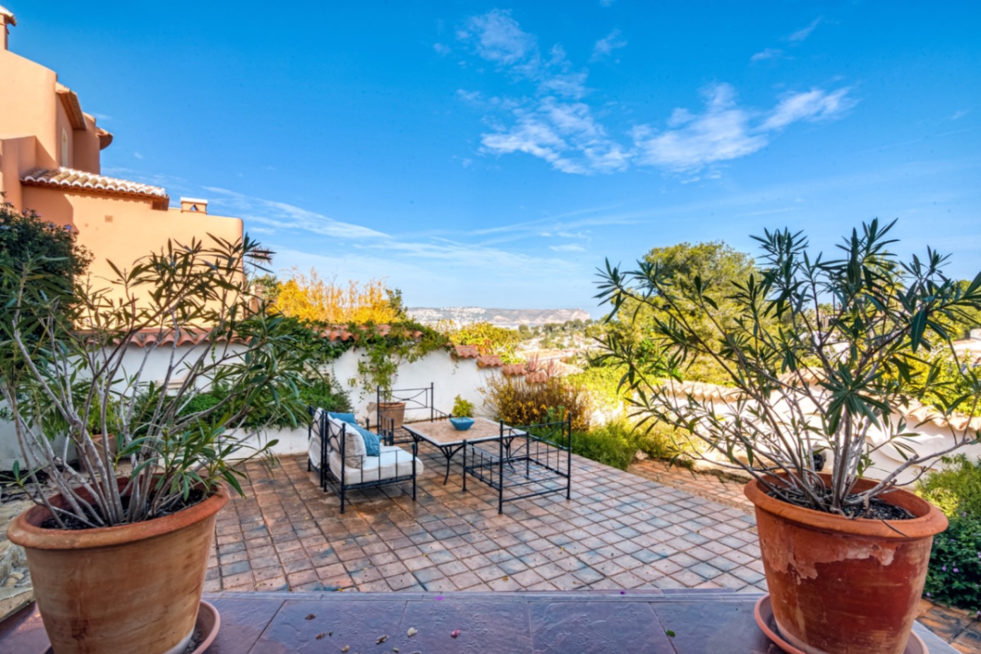 Charming 4 bed villa with sea views for sale in Javea Tosalet Entre Pinos