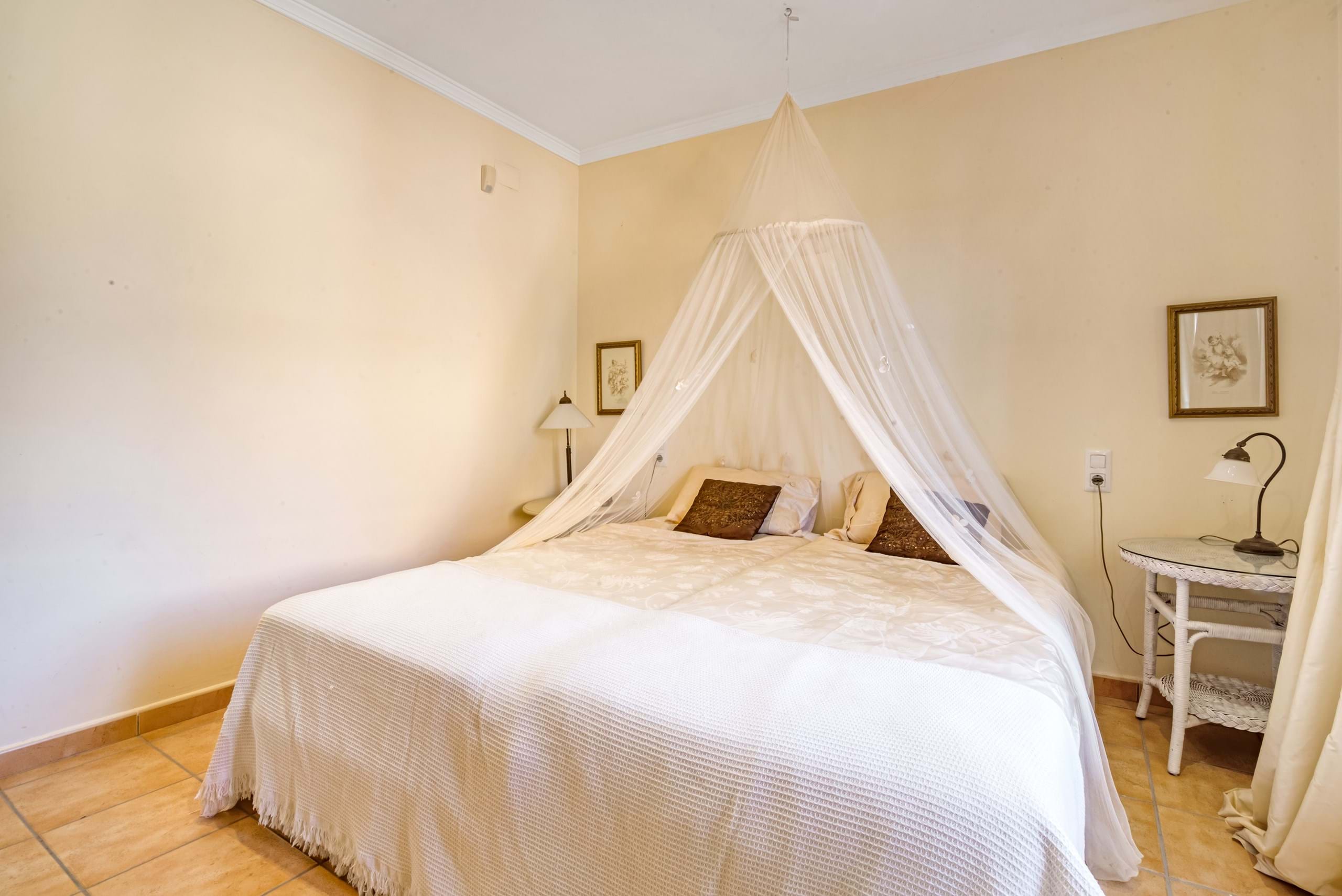 Charming 4 bed villa with sea views for sale in Javea Tosalet Entre Pinos