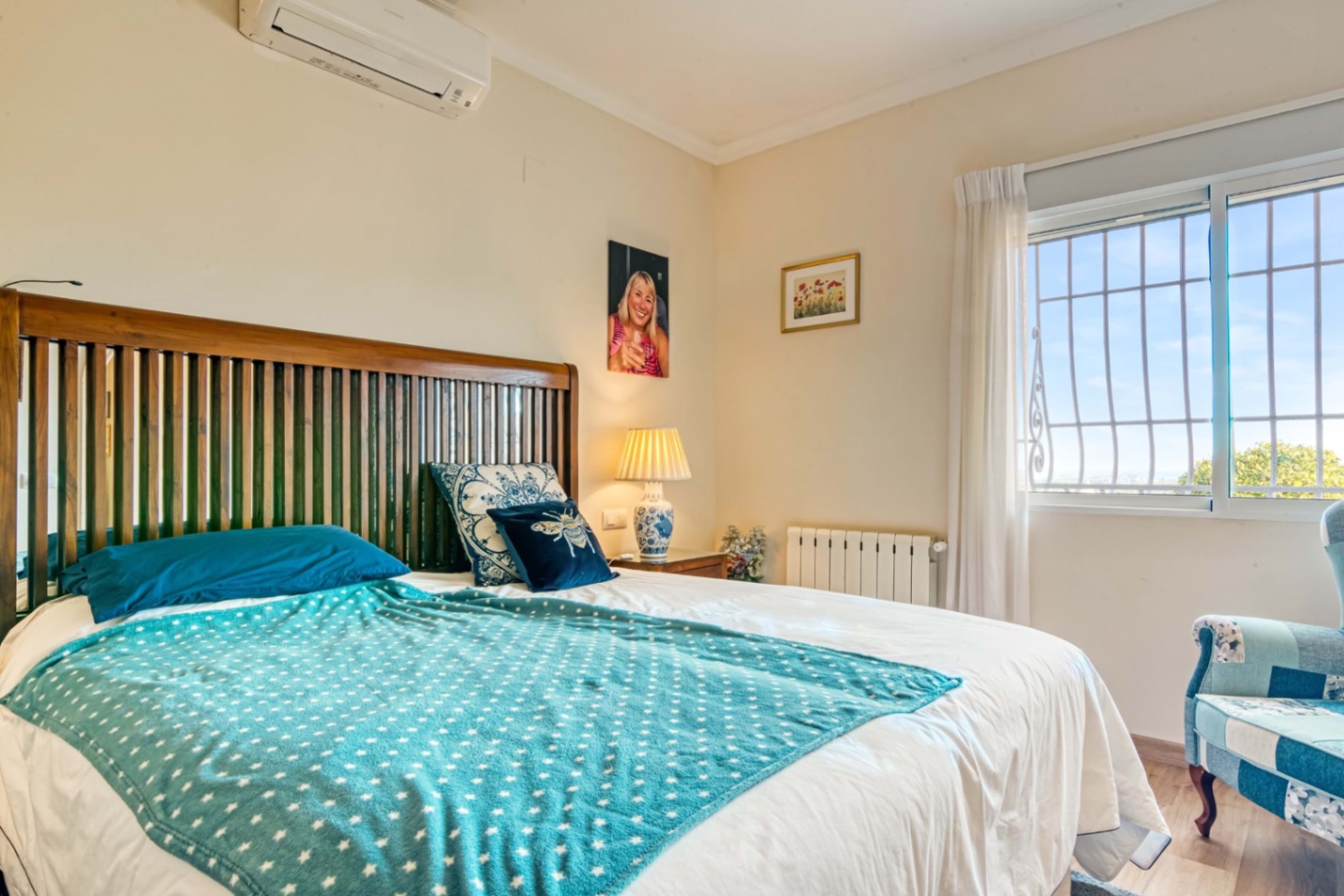 Villa avec vues sur la mer et la montagne à seulement 8 minutes des plages de Javea