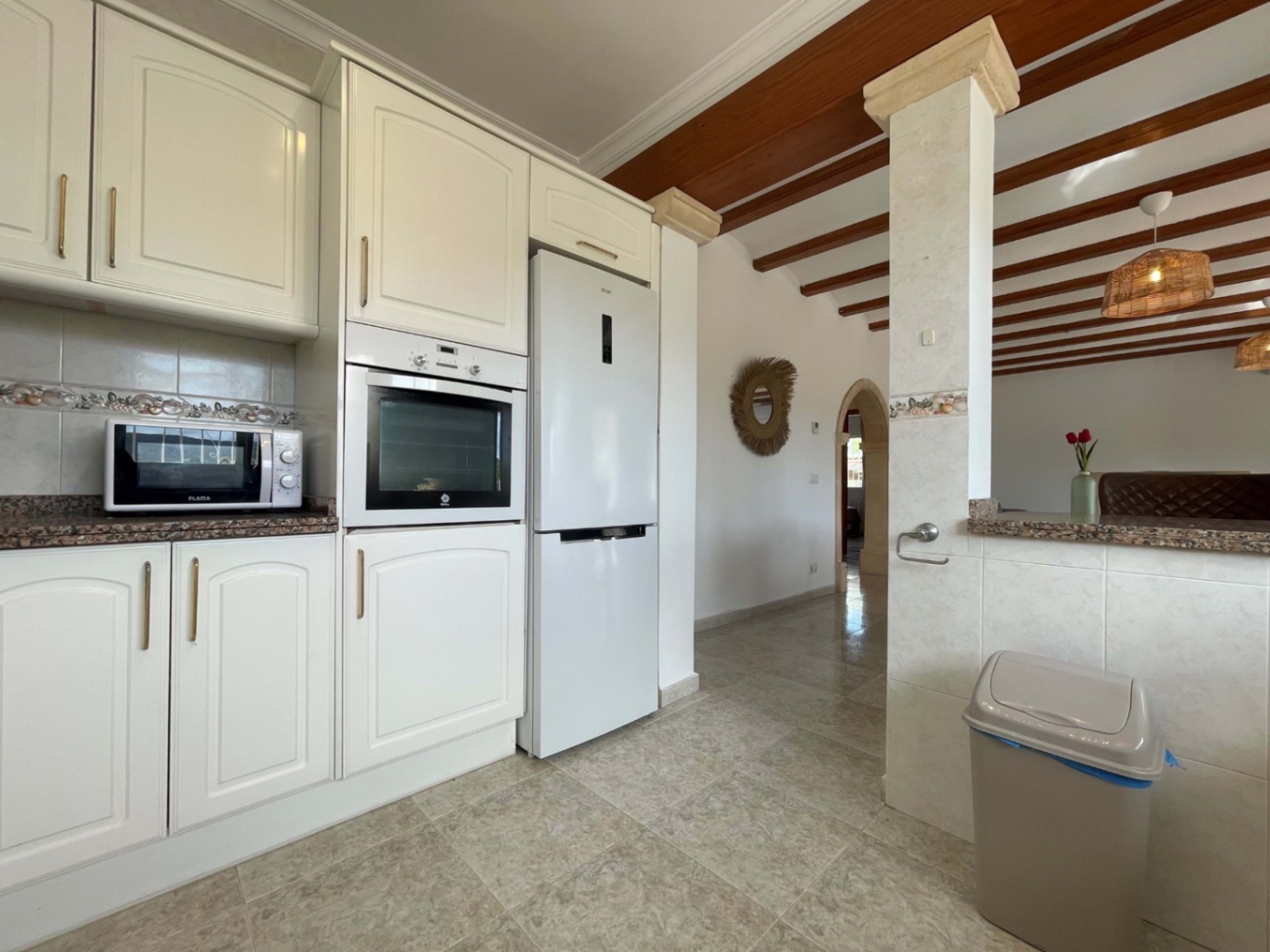Superbe villa de 3 chambres avec vue sur la montagne à vendre à Benitatchell.