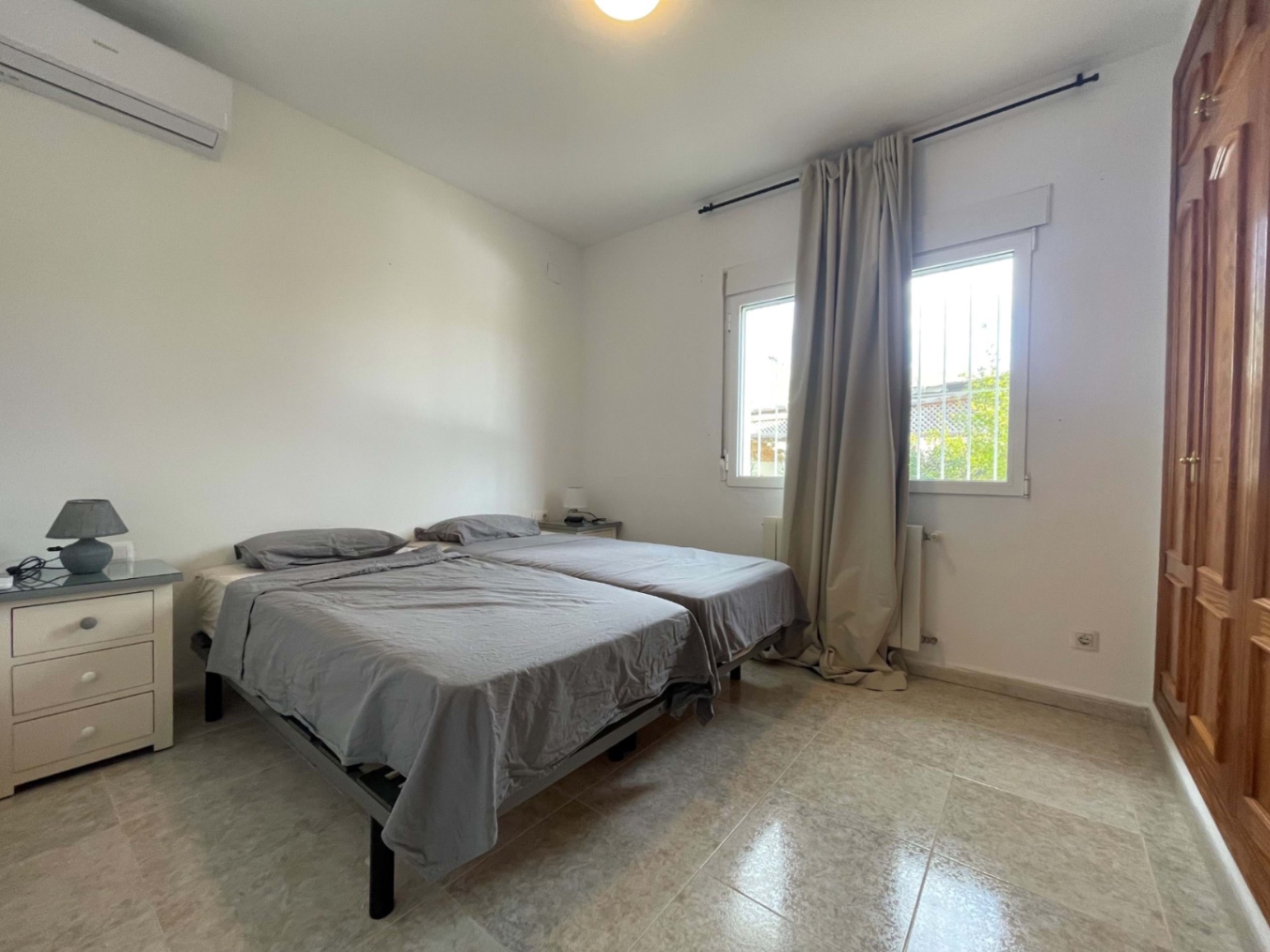 Superbe villa de 3 chambres avec vue sur la montagne à vendre à Benitatchell.