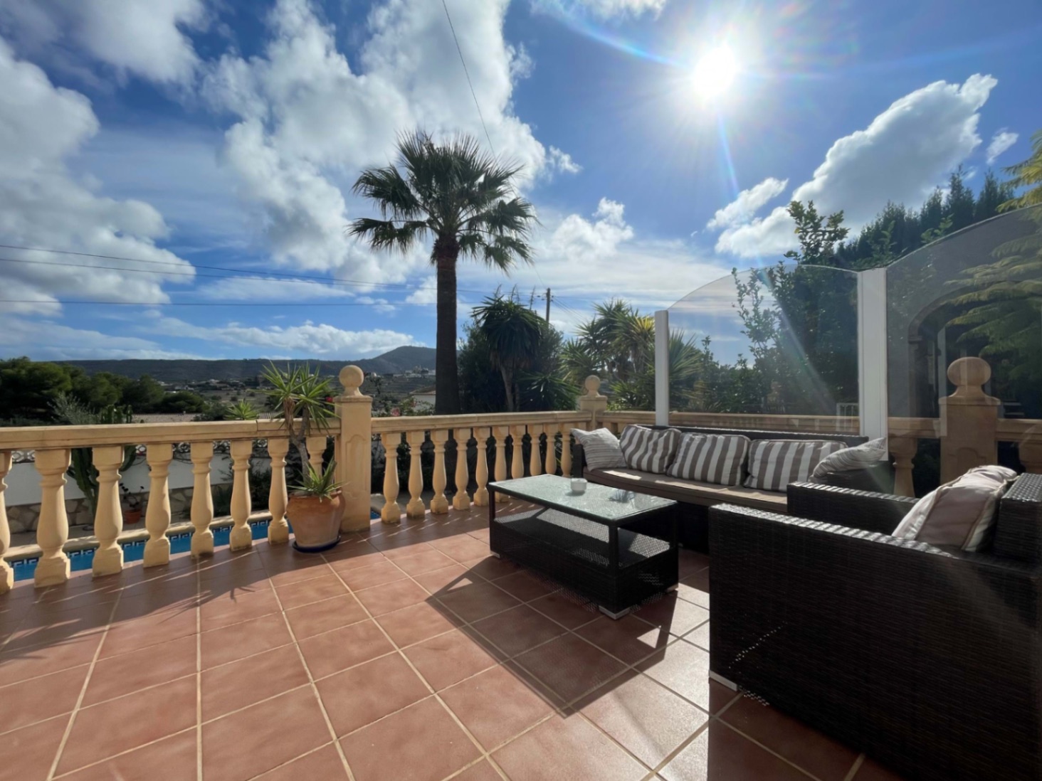 Superbe villa de 3 chambres avec vue sur la montagne à vendre à Benitatchell.