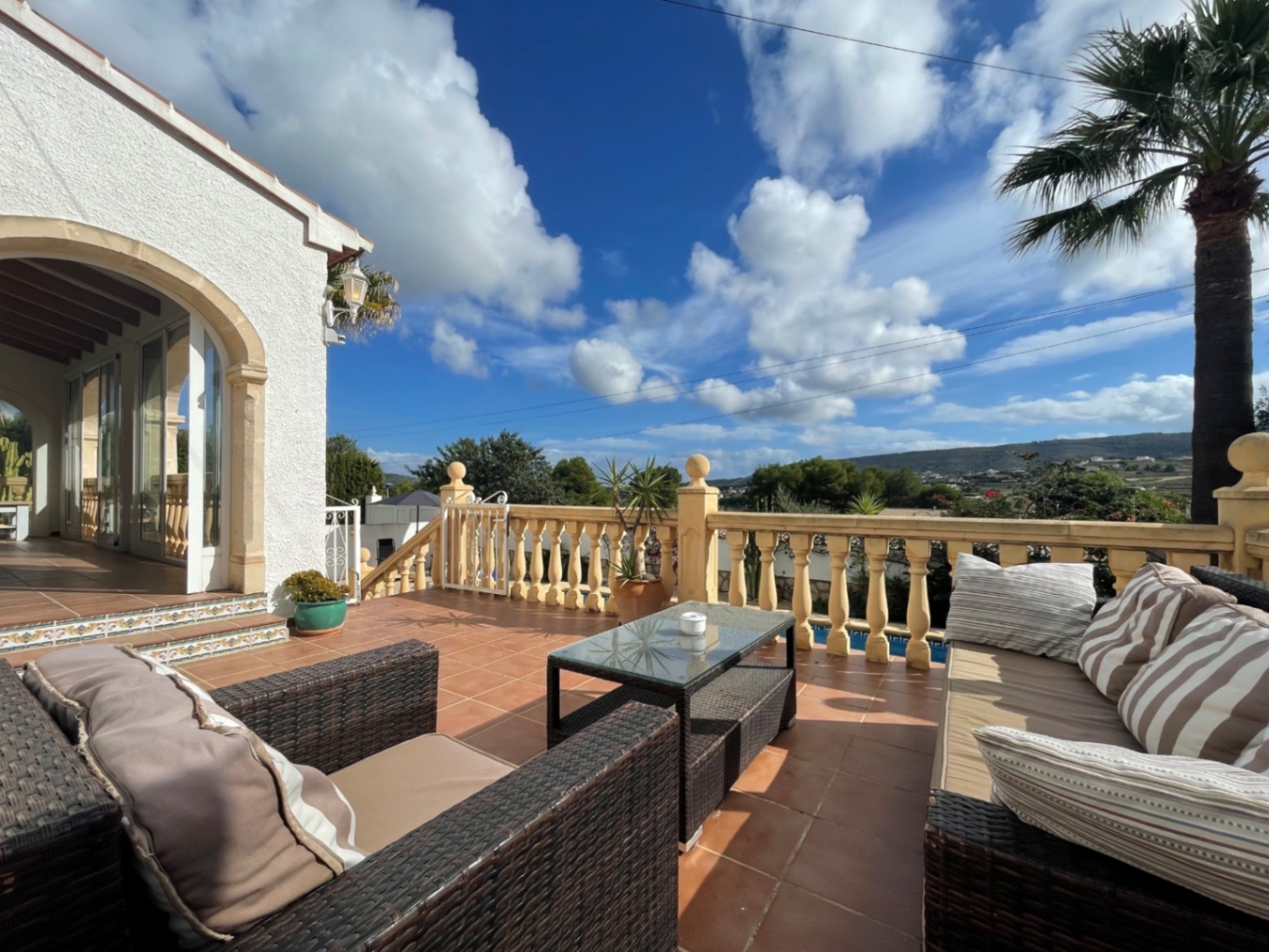 Superbe villa de 3 chambres avec vue sur la montagne à vendre à Benitatchell.
