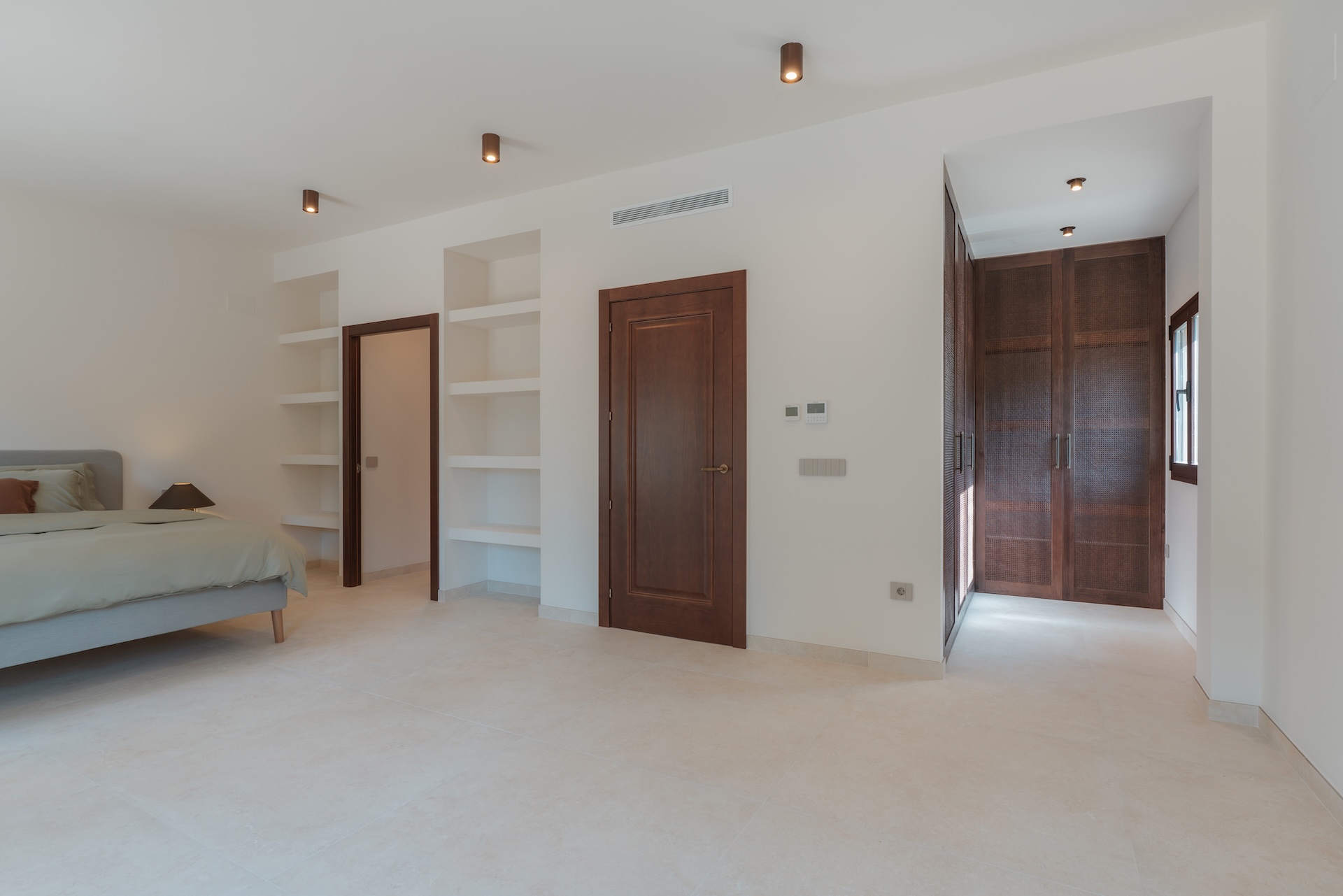 Elegante villa reformada de 5 dormitorios en venta en Javea El Tosalet - Cap Marti