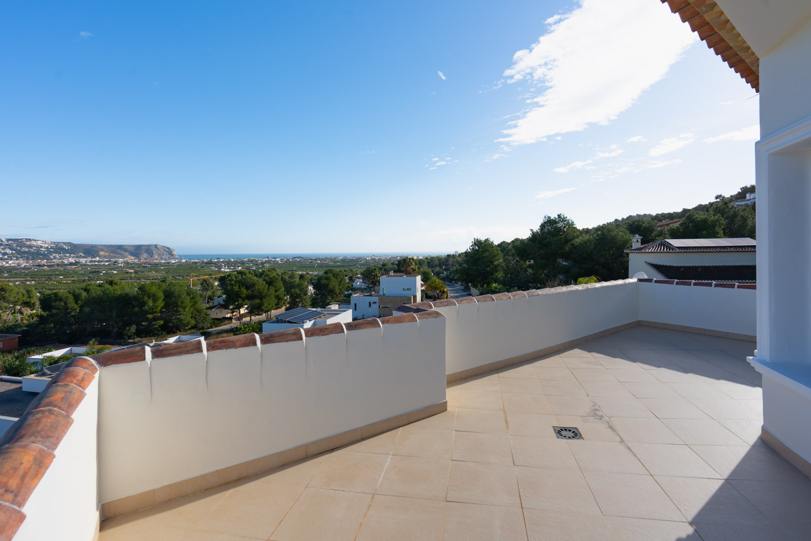 Vila massiva de 4 habitacions amb vistes al mar i al Montgó en venda a Javea Piver