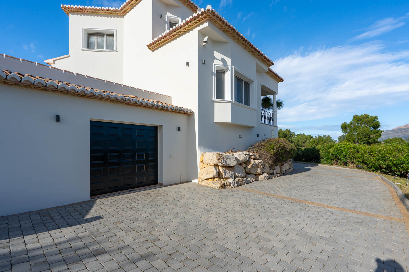 Vila massiva de 4 habitacions amb vistes al mar i al Montgó en venda a Javea Piver