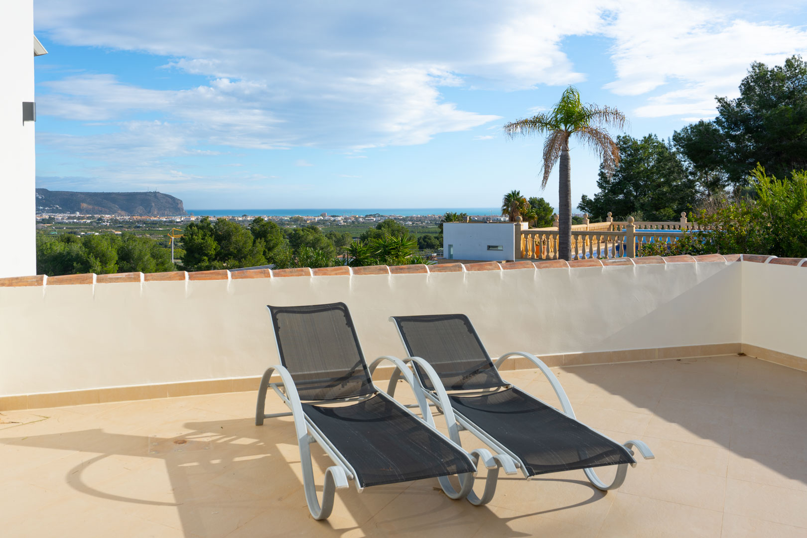 Vila massiva de 4 habitacions amb vistes al mar i al Montgó en venda a Javea Piver