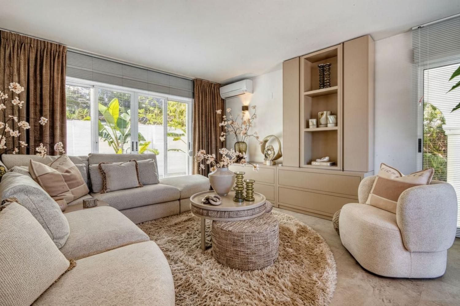 Luxury 3 bed villa for sale in Javea with sea and mountain view