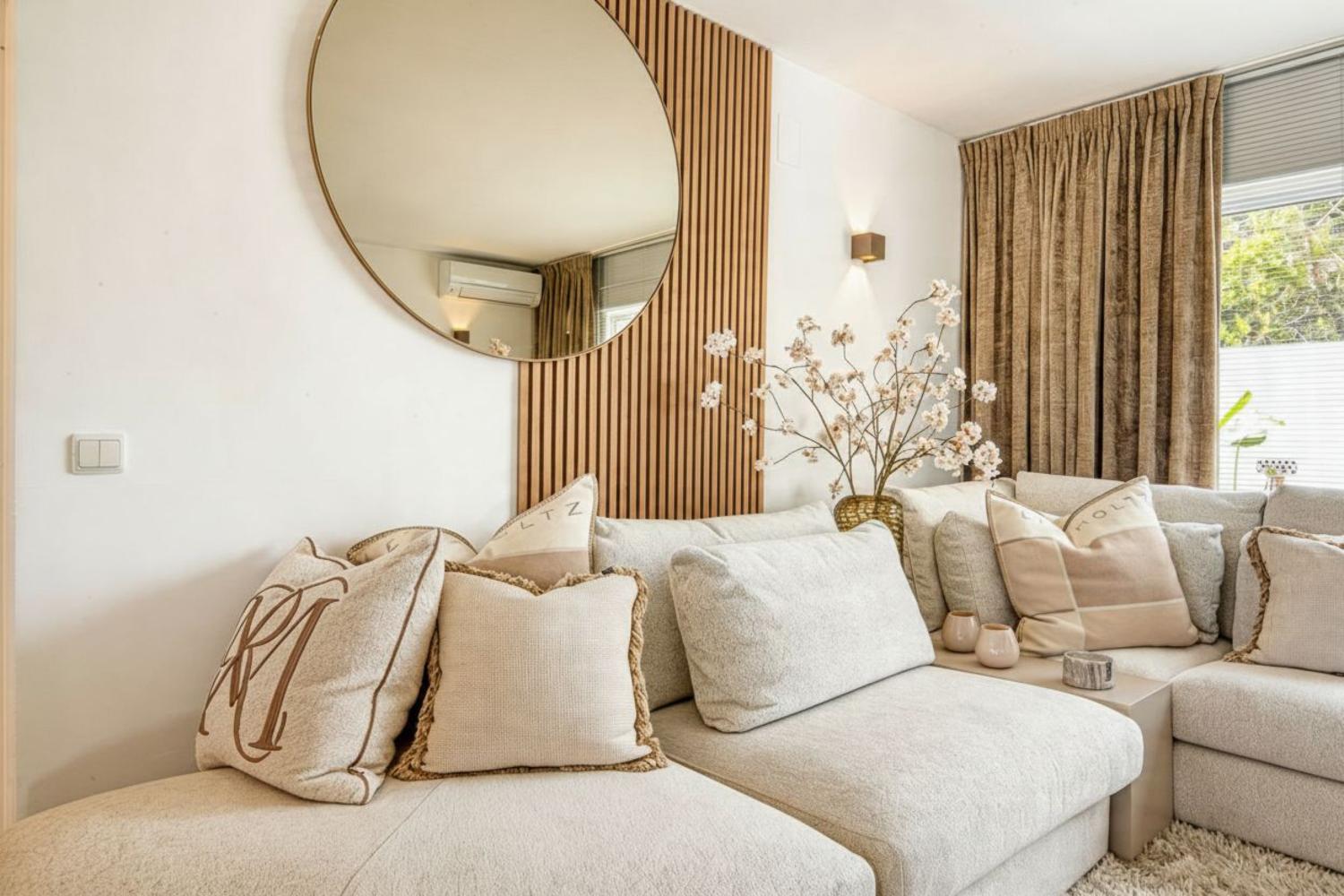 Luxury 3 bed villa for sale in Javea with sea and mountain view