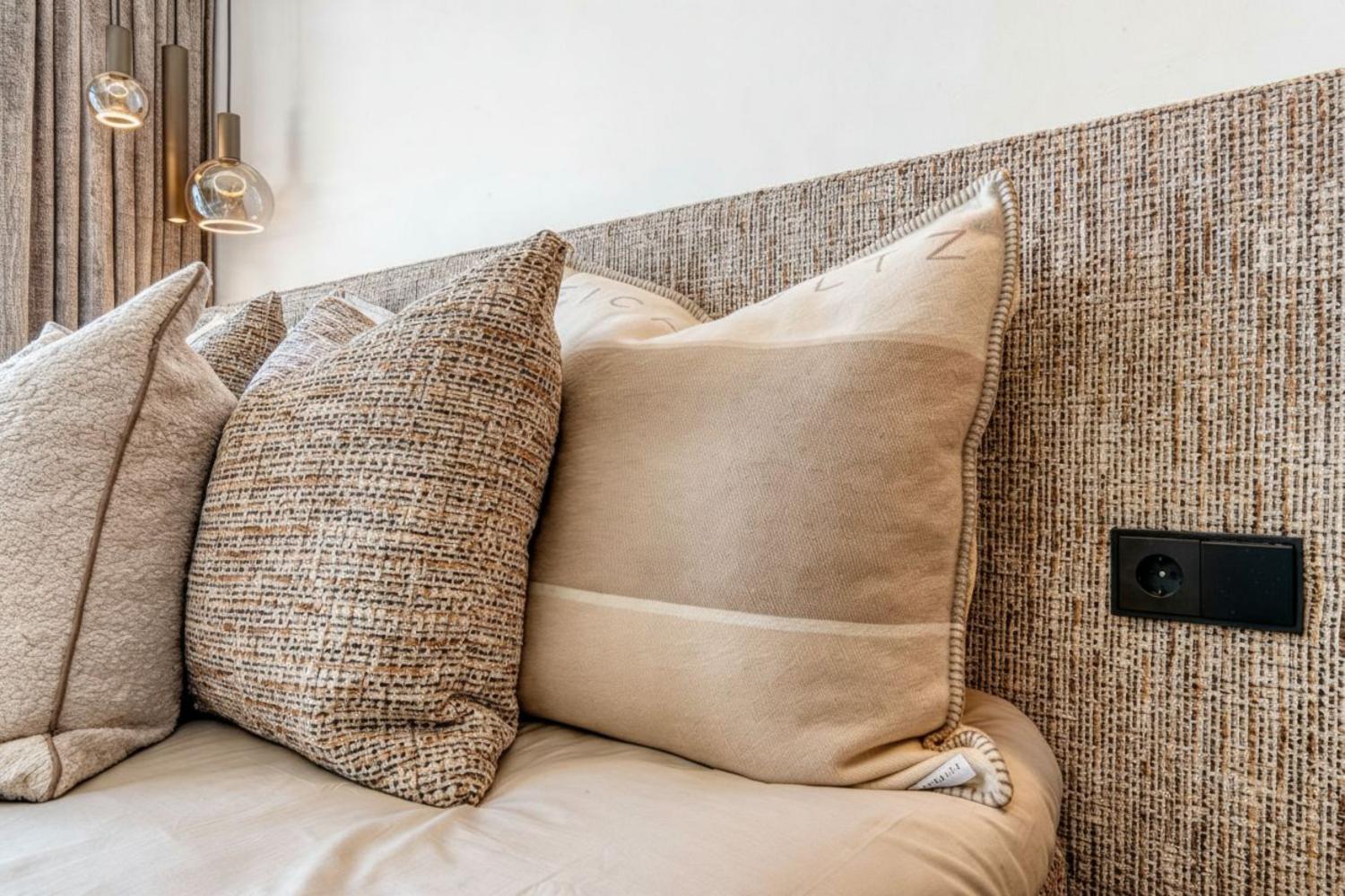 Luxury 3 bed villa for sale in Javea with sea and mountain view