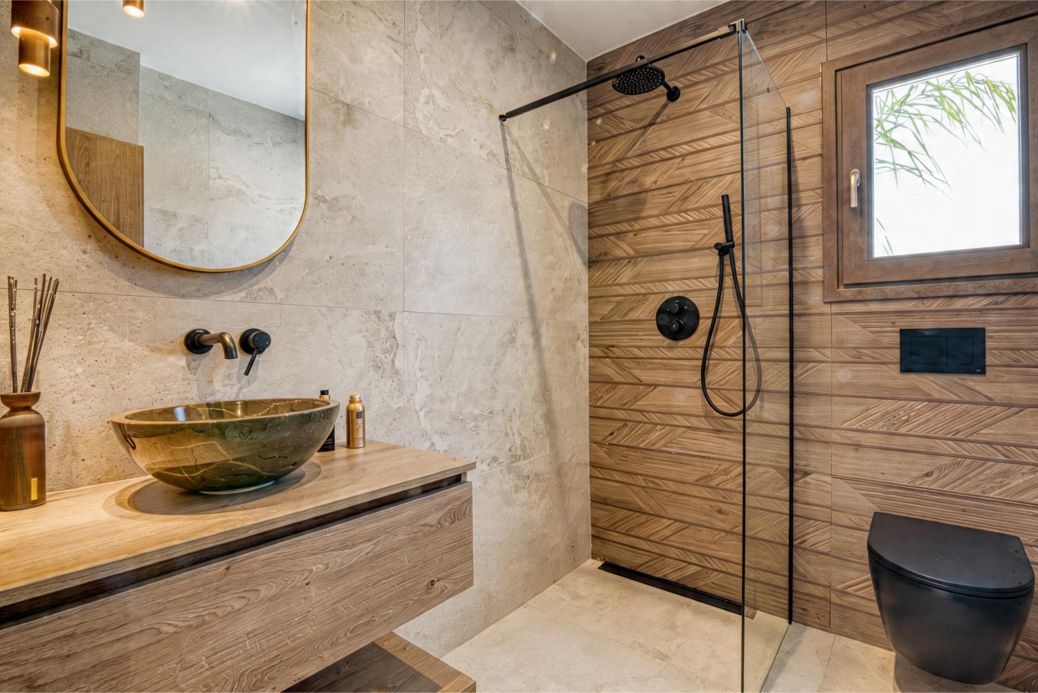 Luxury 3 bed villa for sale in Javea with sea and mountain view