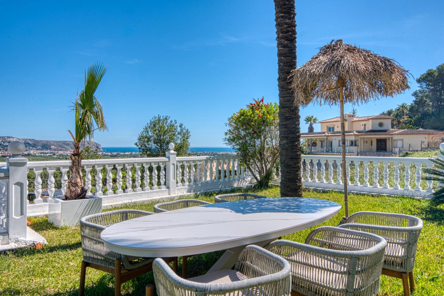 Luxury 3 bed villa for sale in Javea with sea and mountain view
