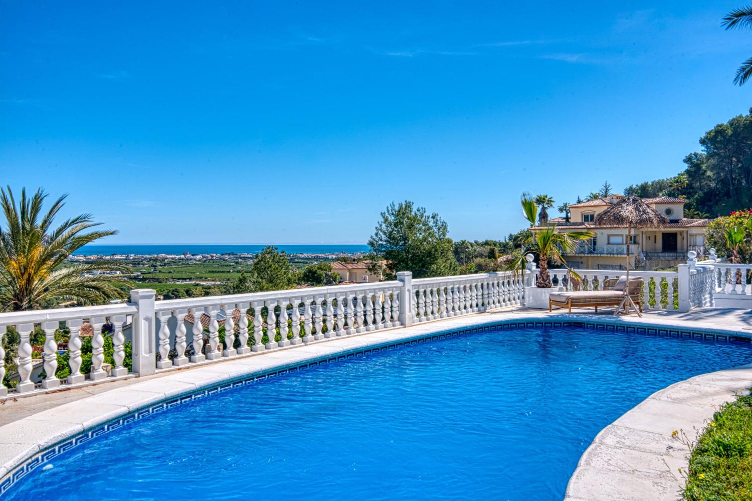 Luxury 3 bed villa for sale in Javea with sea and mountain view