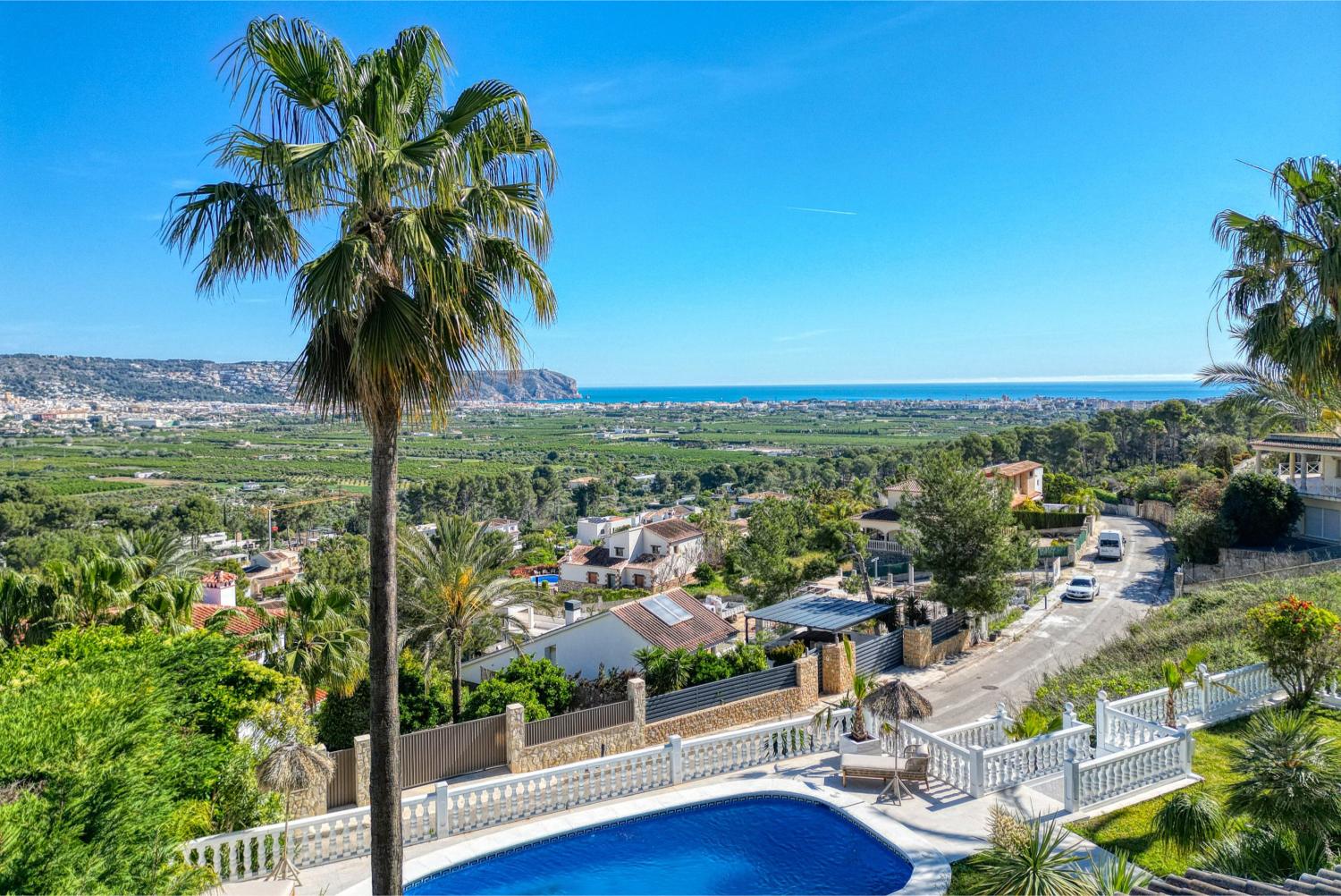 Luxury 3 bed villa for sale in Javea with sea and mountain view