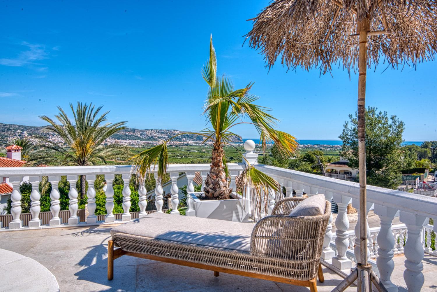 Luxury 3 bed villa for sale in Javea with sea and mountain view