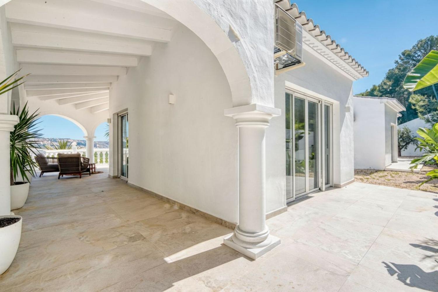 Luxury 3 bed villa for sale in Javea with sea and mountain view