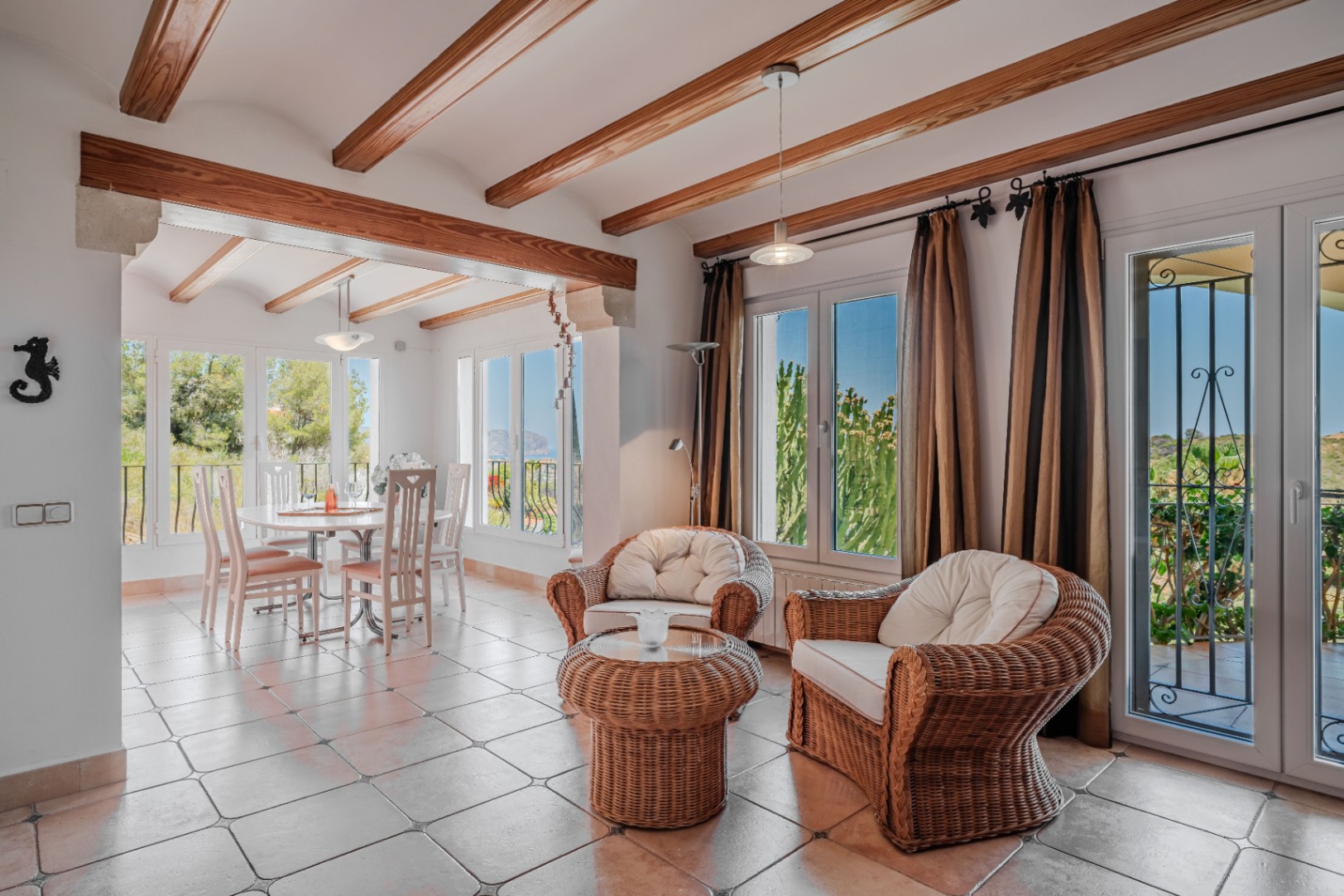 Villa for sale in Javea with wonderful open views of the sea and bay.