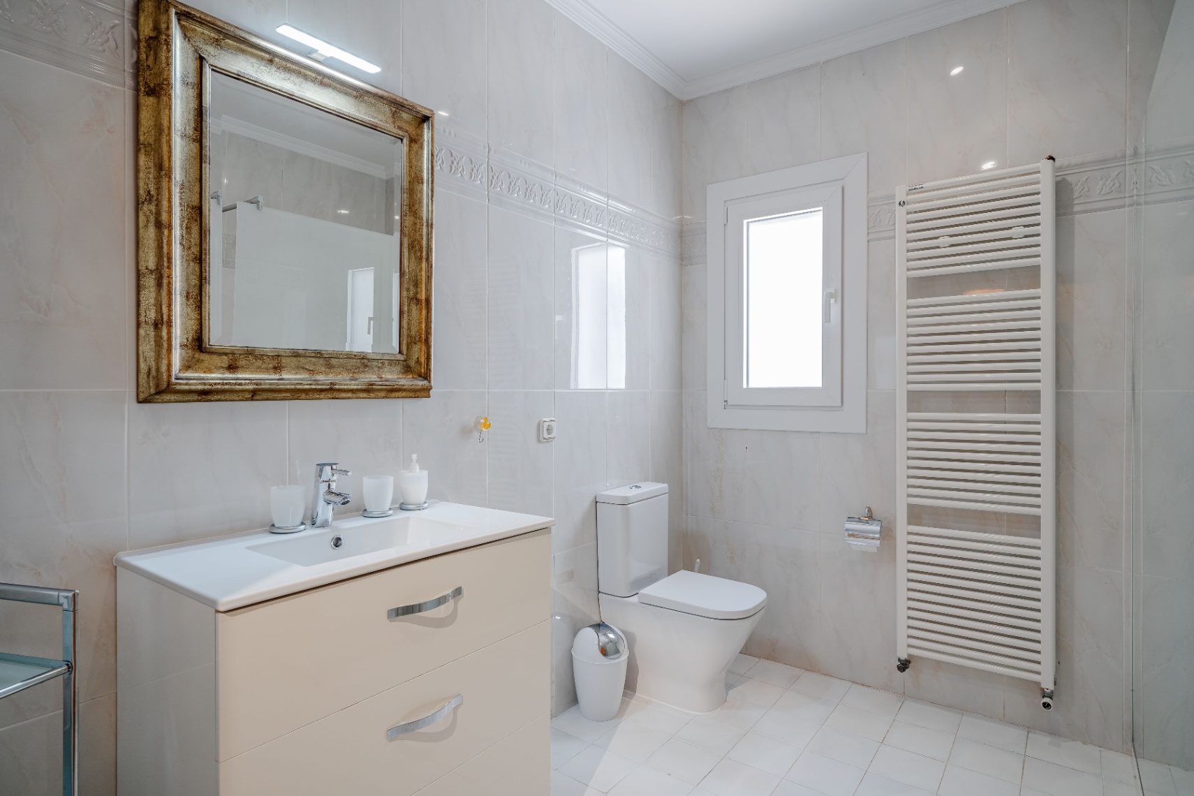 Villa for sale in Javea with wonderful open views of the sea and bay.