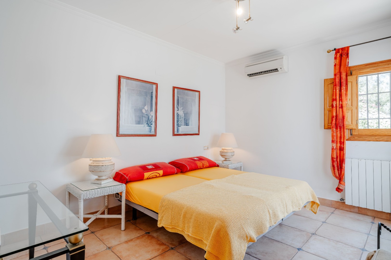 Villa for sale in Javea with wonderful open views of the sea and bay.