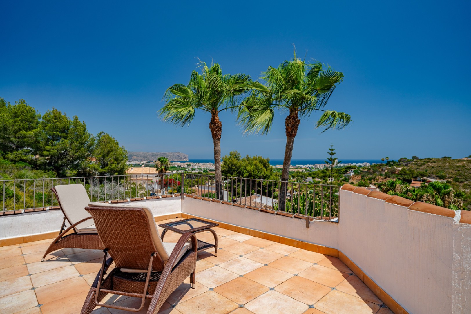 Villa for sale in Javea with wonderful open views of the sea and bay.