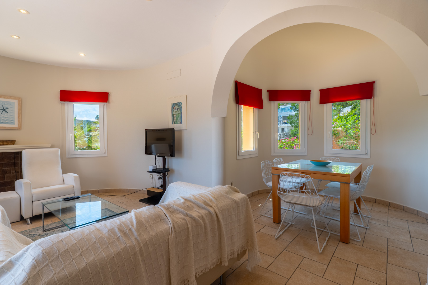 Charming Mediterranean 3 bed Villa with Sea Views for Sale in Jávea with The White Collection
