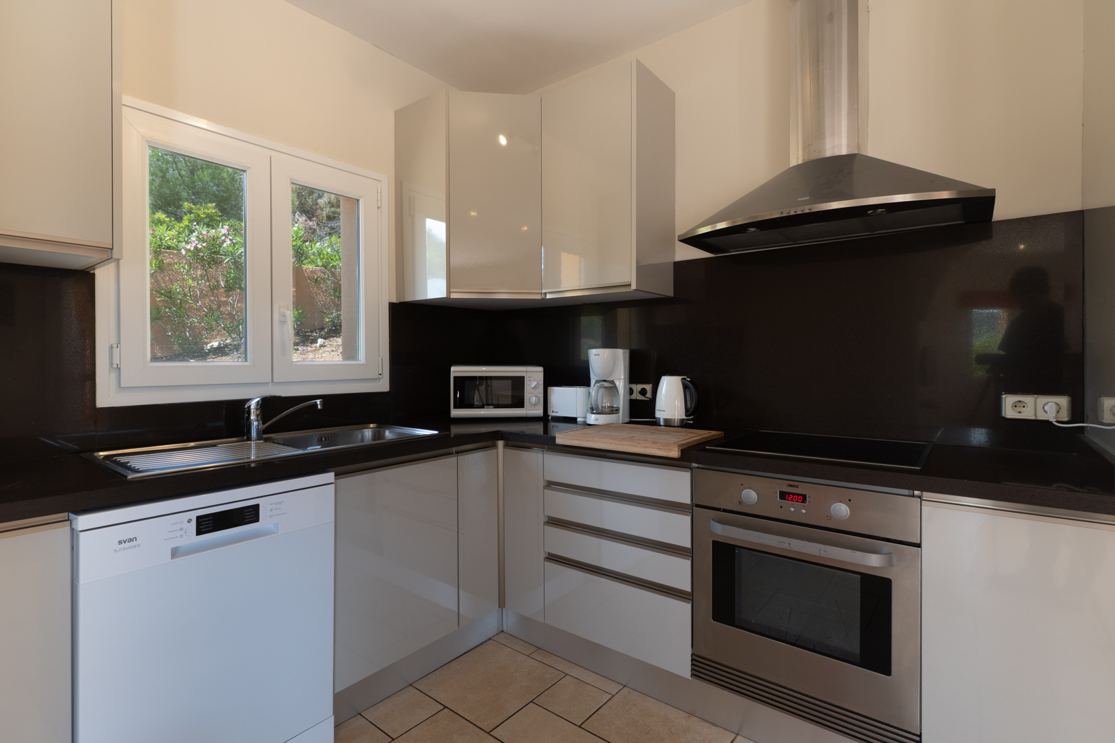 Charming Mediterranean 3 bed Villa with Sea Views for Sale in Jávea with The White Collection