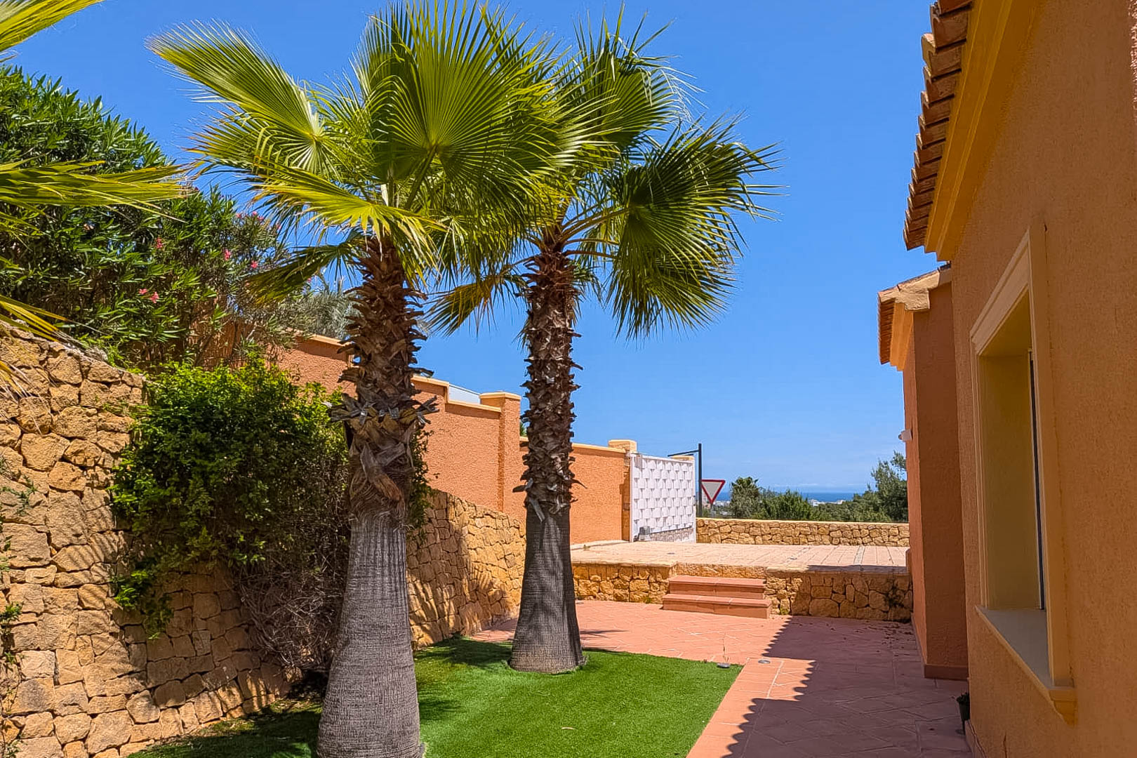 Charming Mediterranean 3 bed Villa with Sea Views for Sale in Jávea with The White Collection
