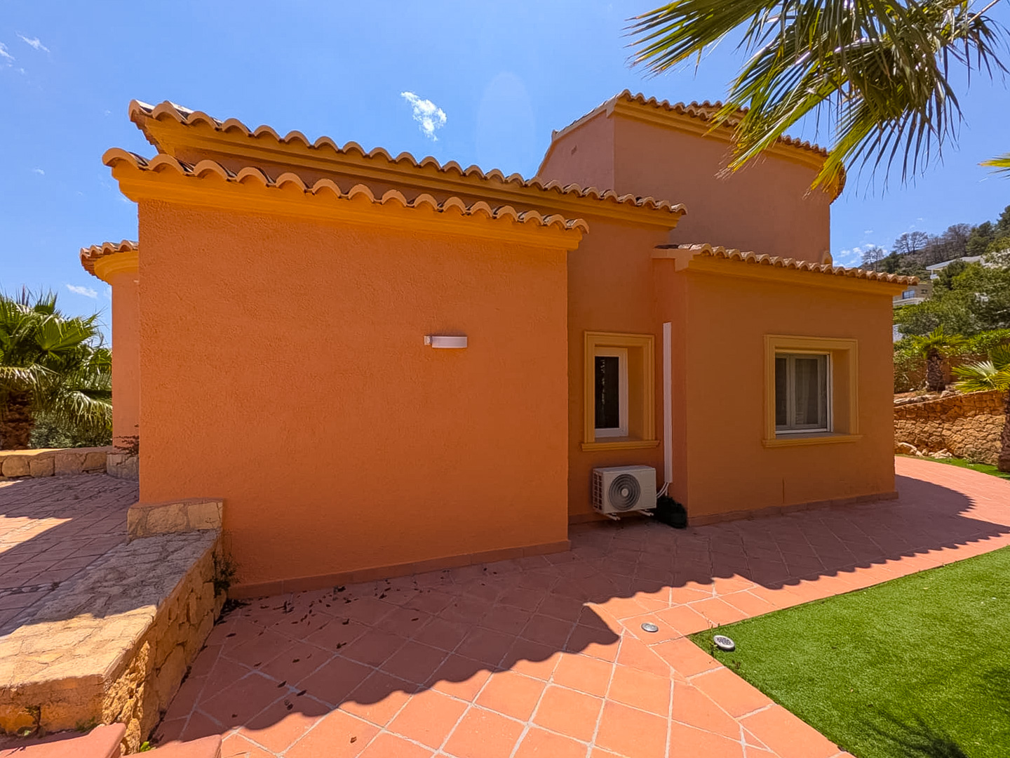 Charming Mediterranean 3 bed Villa with Sea Views for Sale in Jávea with The White Collection