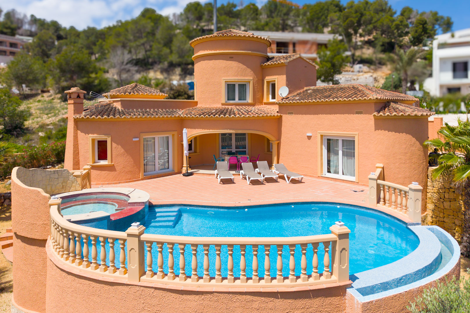 Charming Mediterranean 3 bed Villa with Sea Views for Sale in Jávea with The White Collection