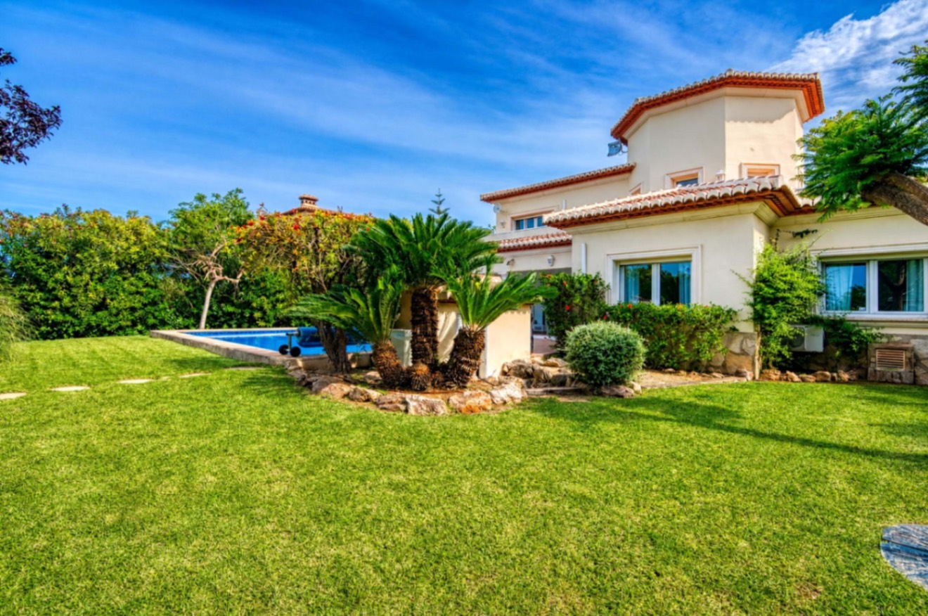Elegant Mediterranean 3 bed Villa with Panoramic Views for sale in Puerta Fenicía, Javea