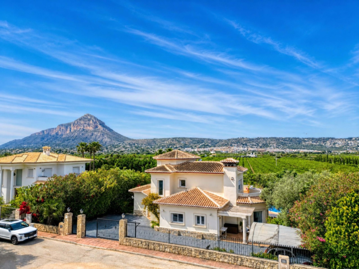 Elegant Mediterranean 3 bed Villa with Panoramic Views for sale in Puerta Fenicía, Javea