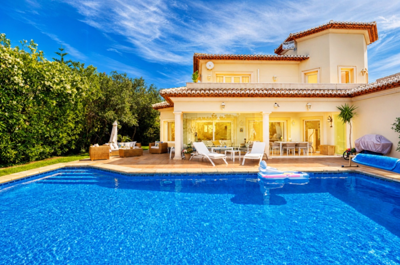 Elegant Mediterranean 3 bed Villa with Panoramic Views for sale in Puerta Fenicía, Javea