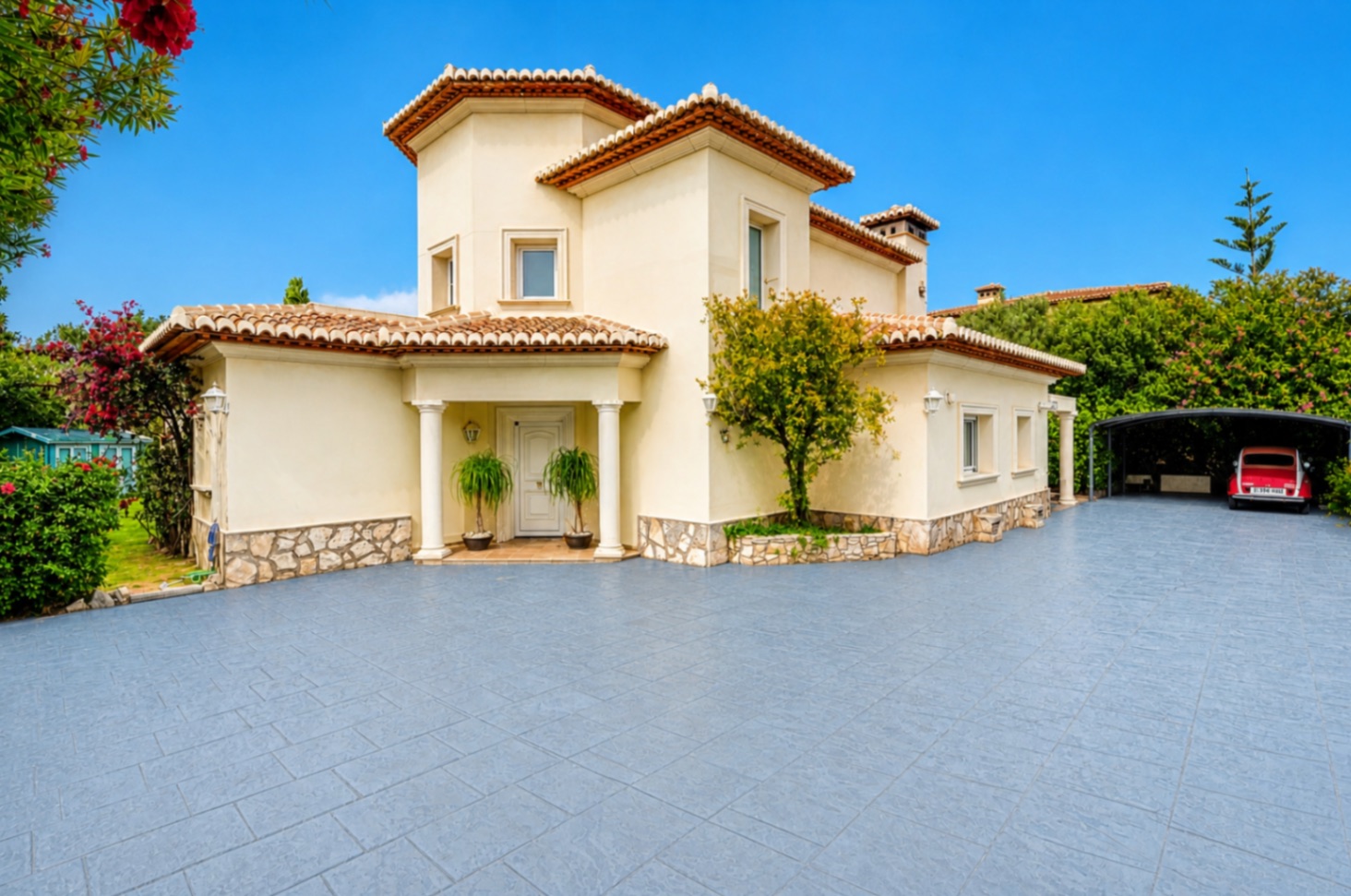 Elegant Mediterranean 3 bed Villa with Panoramic Views for sale in Puerta Fenicía, Javea