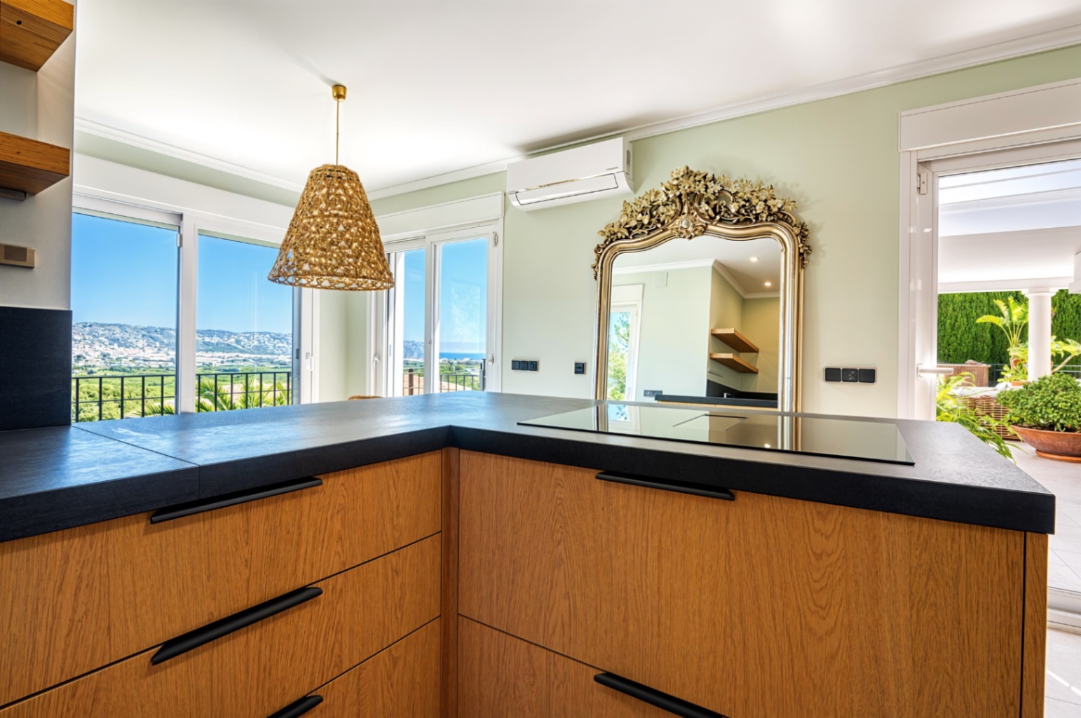 Modern 4 bed Villa with Panoramic Sea &amp; Montgó Mountain Views for sale in Javea