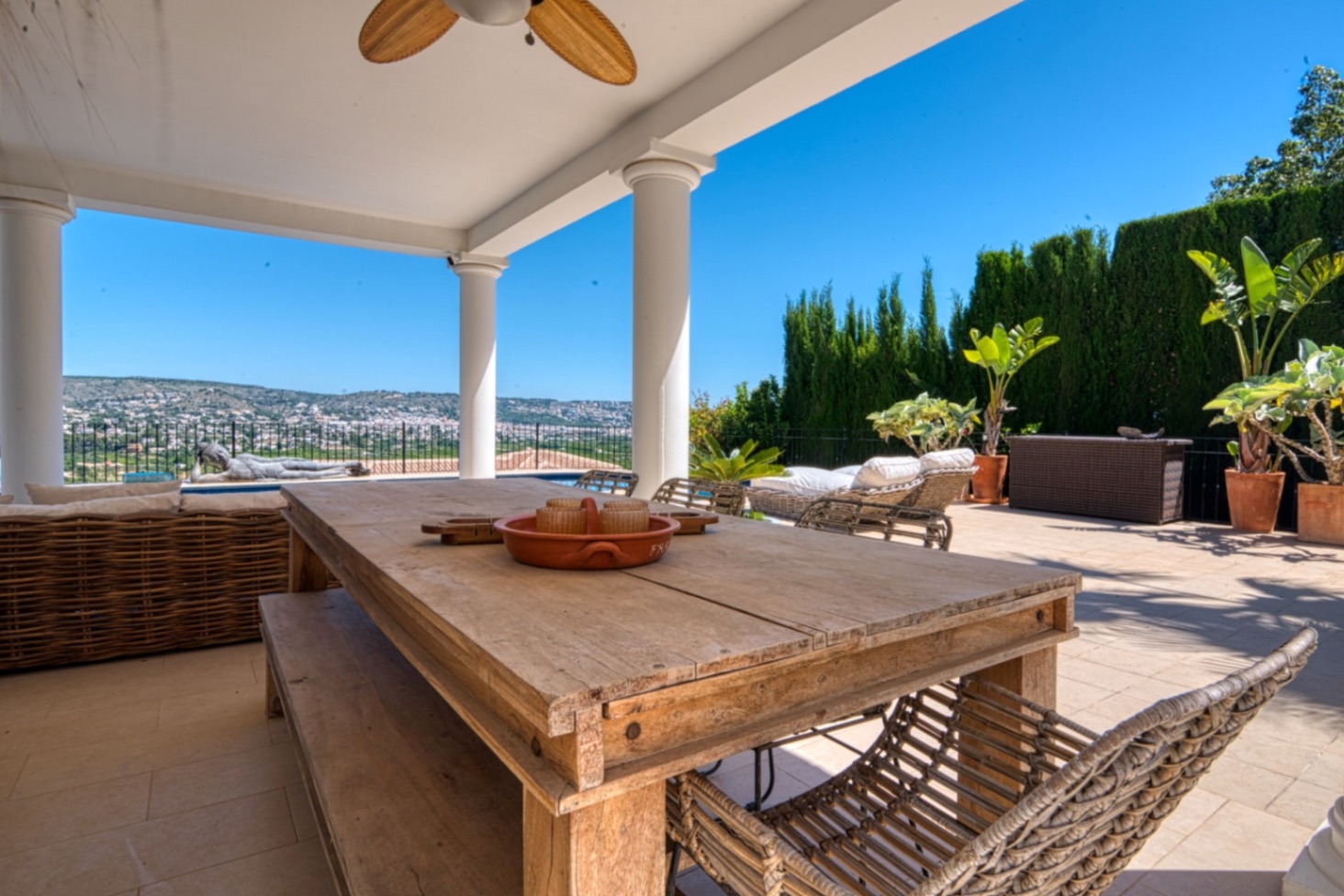 Modern 4 bed Villa with Panoramic Sea &amp; Montgó Mountain Views for sale in Javea