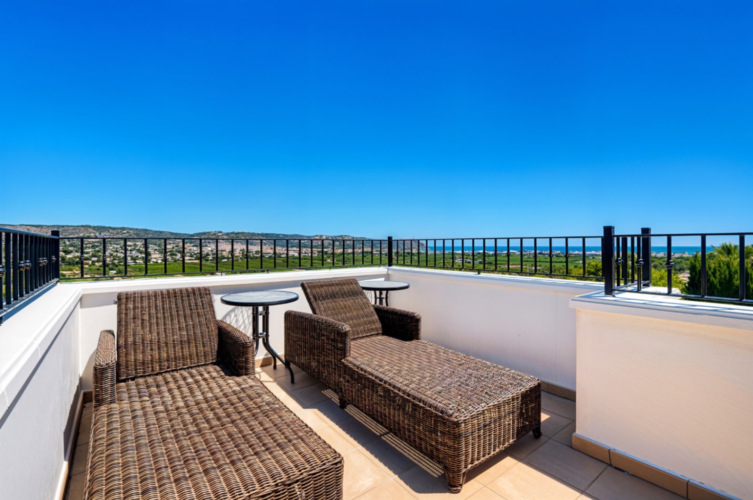 Modern 4 bed Villa with Panoramic Sea &amp; Montgó Mountain Views for sale in Javea