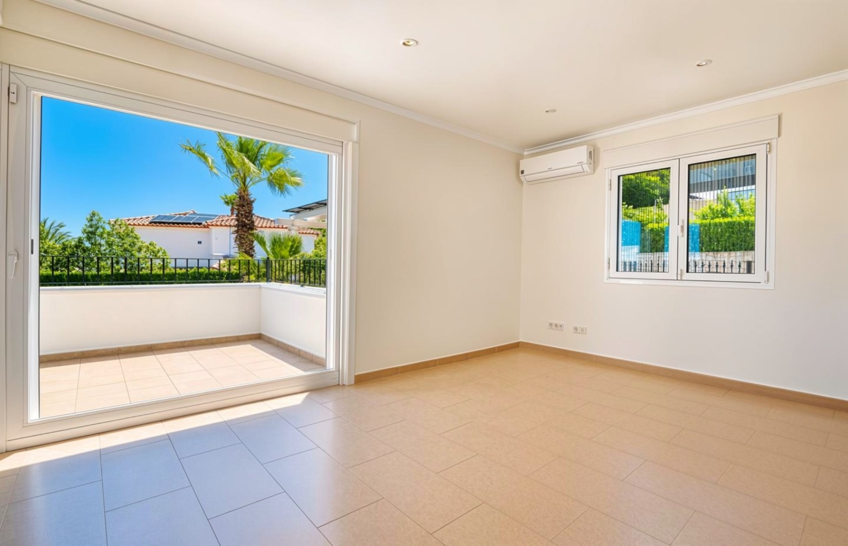 Modern 4 bed Villa with Panoramic Sea &amp; Montgó Mountain Views for sale in Javea
