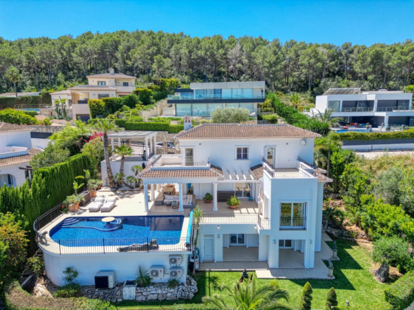 Modern 4 bed Villa with Panoramic Sea &amp; Montgó Mountain Views for sale in Javea