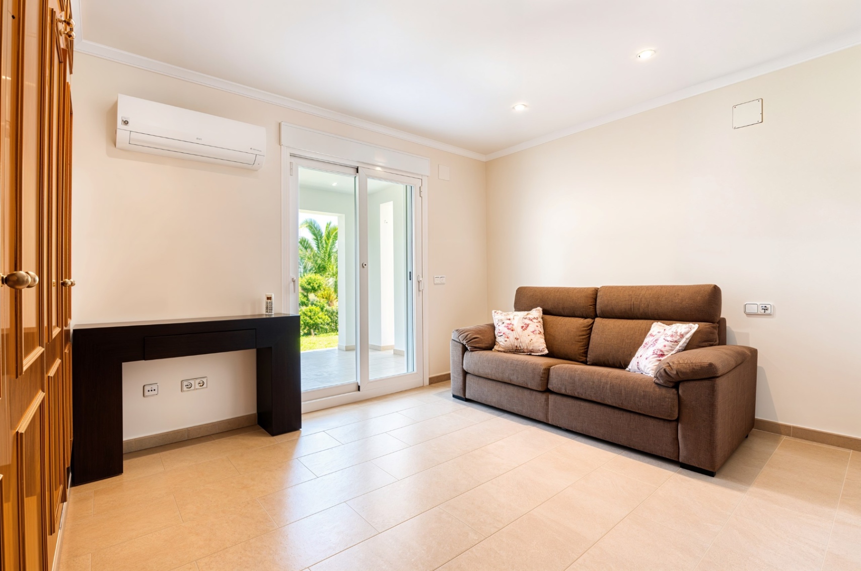 Modern 4 bed Villa with Panoramic Sea &amp; Montgó Mountain Views for sale in Javea