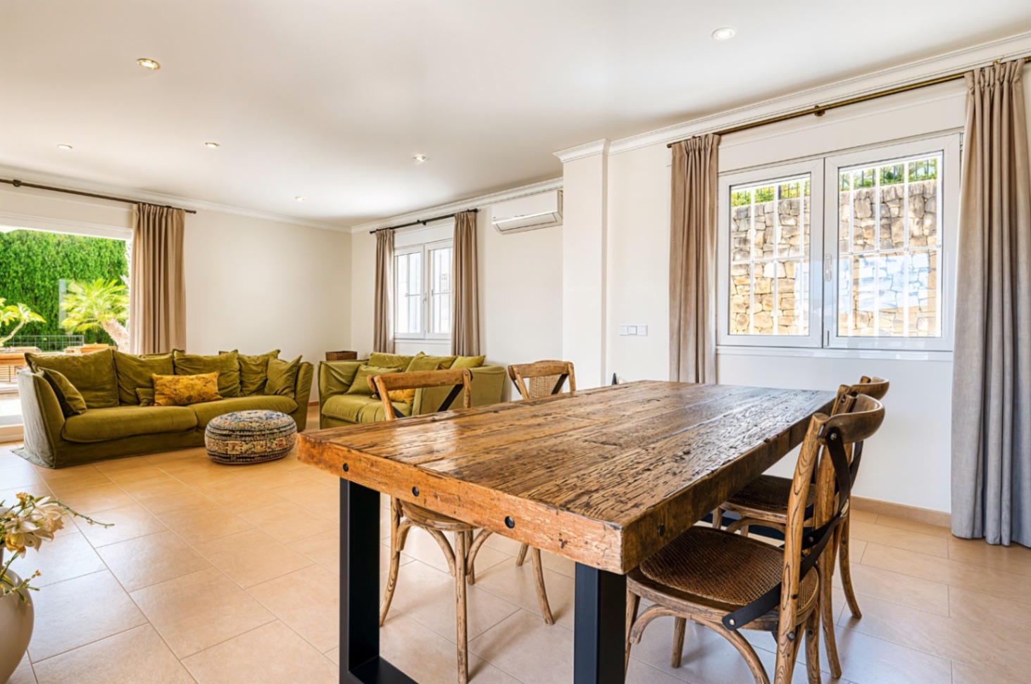 Modern 4 bed Villa with Panoramic Sea &amp; Montgó Mountain Views for sale in Javea