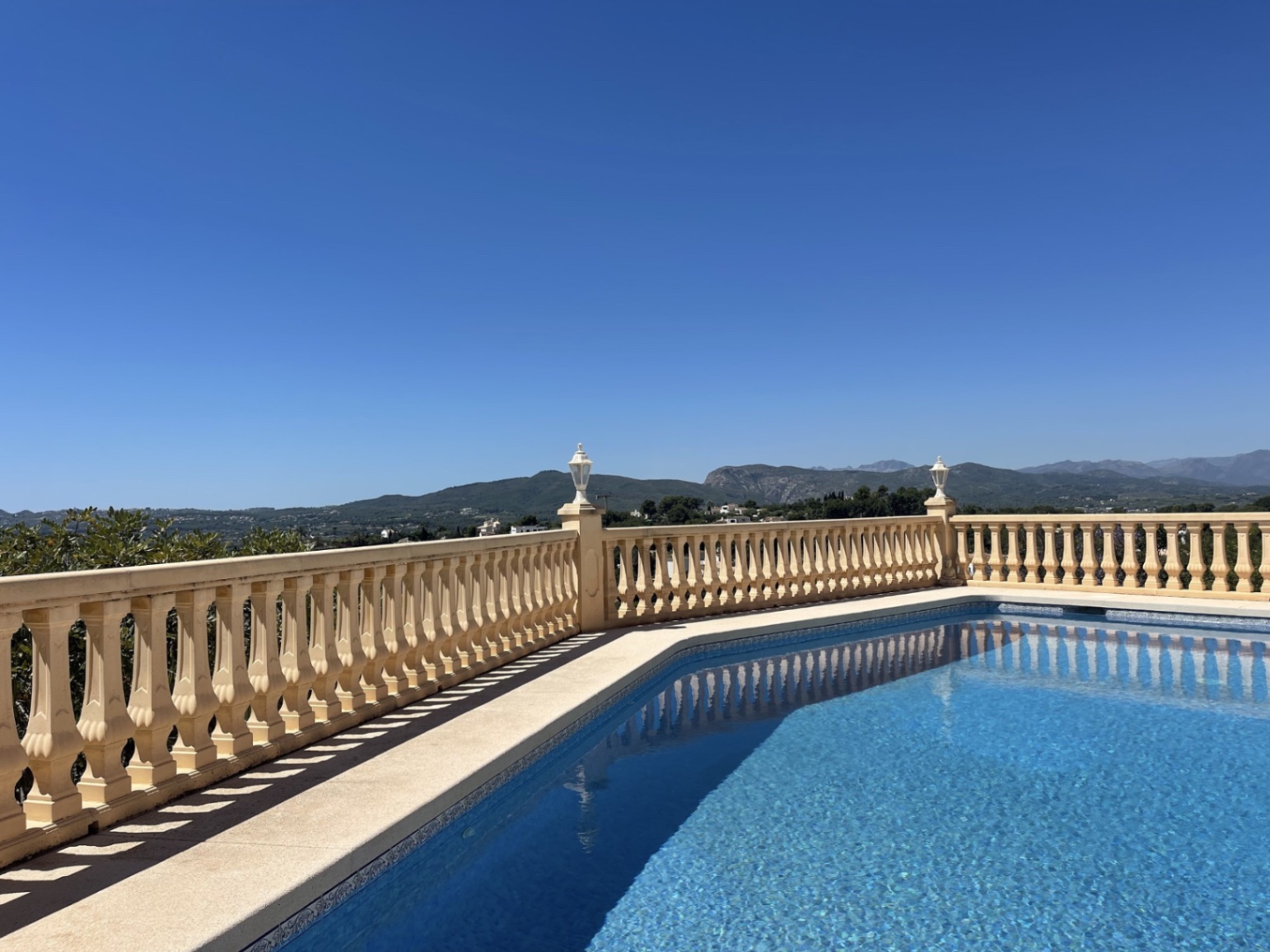  Charming 4 bed villa with Mountain views in Jávea
